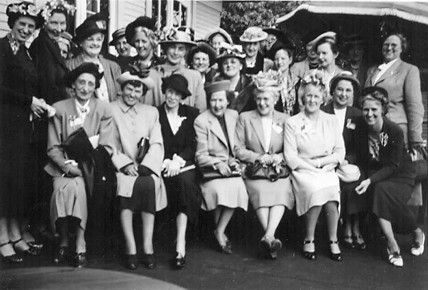 Infant's Hospital Graduates, cl. 1925, Reunion in 1949, No.1