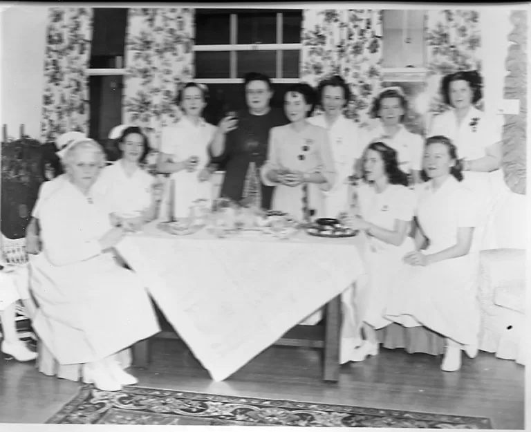 Miss Erskine (Director) and staff at Children's Hospital.