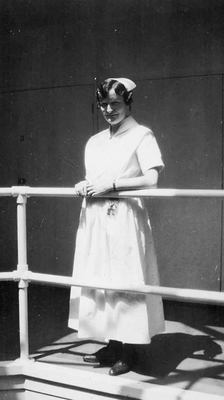 Jean (surname unlisted), a student nurse of cl. 1926.